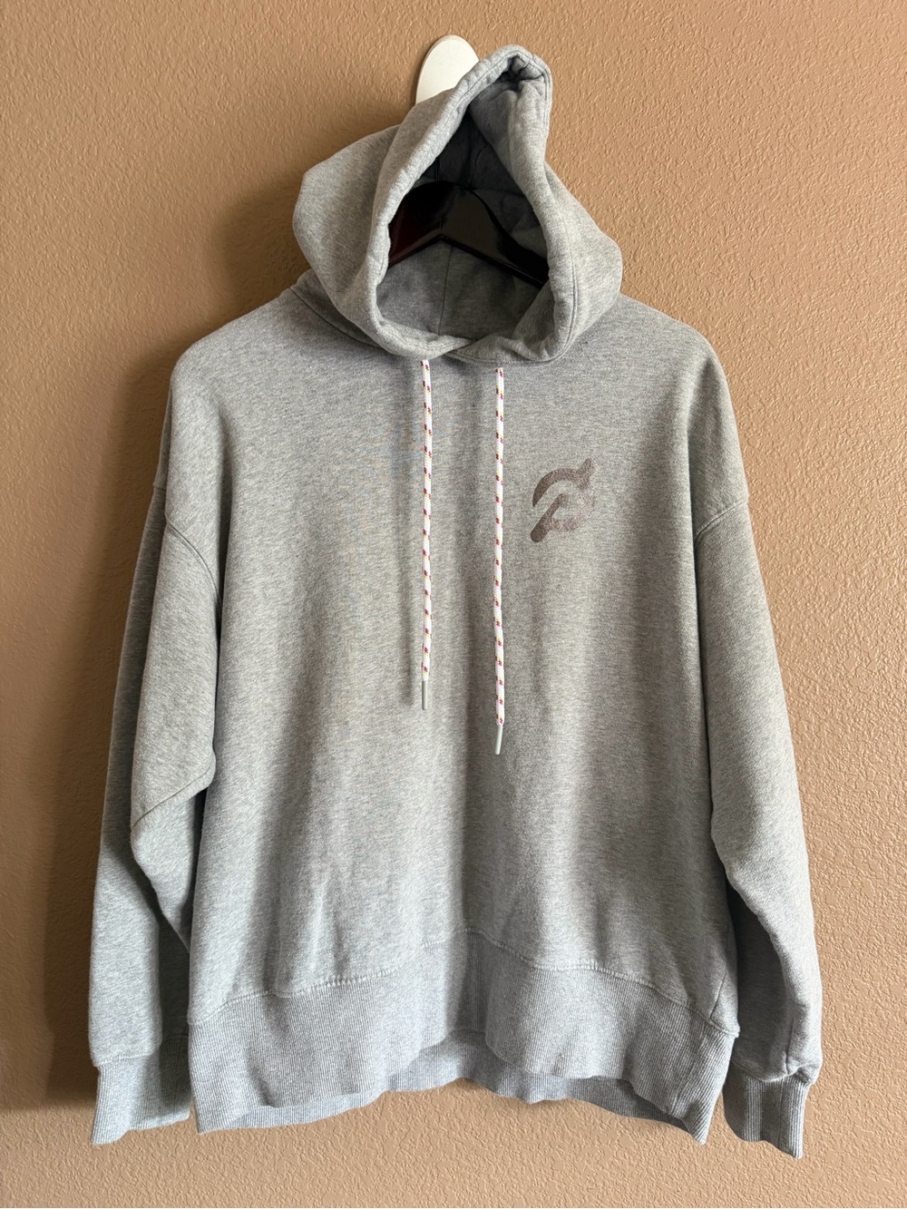 Peloton Chic Gray Hooded Pullover Hoodie Sweatshirt Size Medium